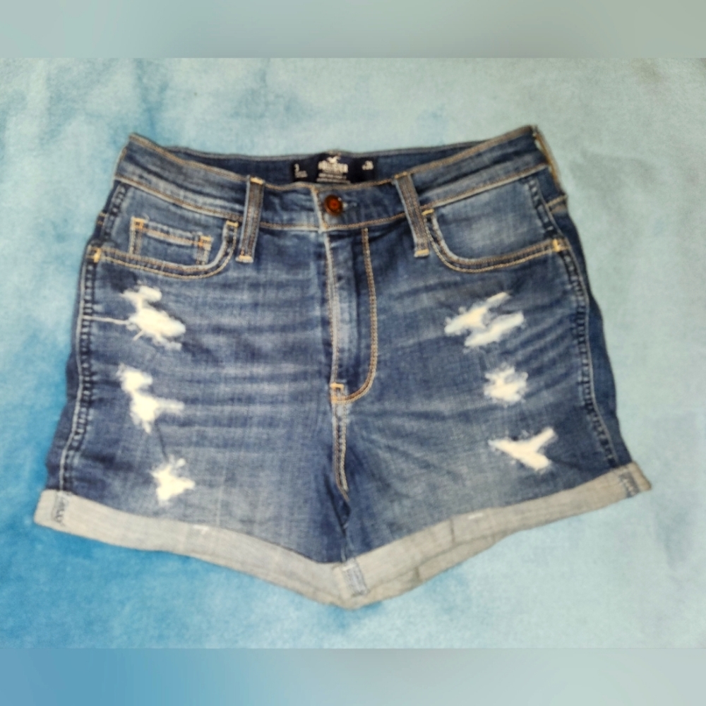 Hollister High-Rise Shorts 3'